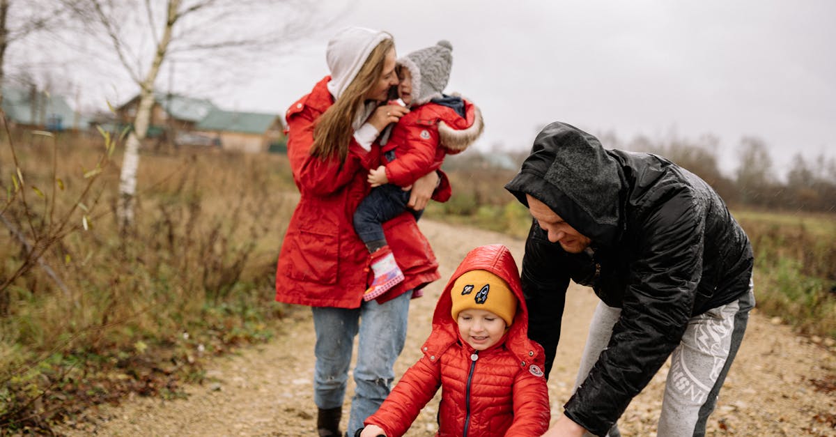 découvrez nos conseils essentiels pour assurer une sortie en toute sécurité avec votre bébé. apprenez les précautions à prendre pour profiter d'une expérience agréable et sereine en famille.