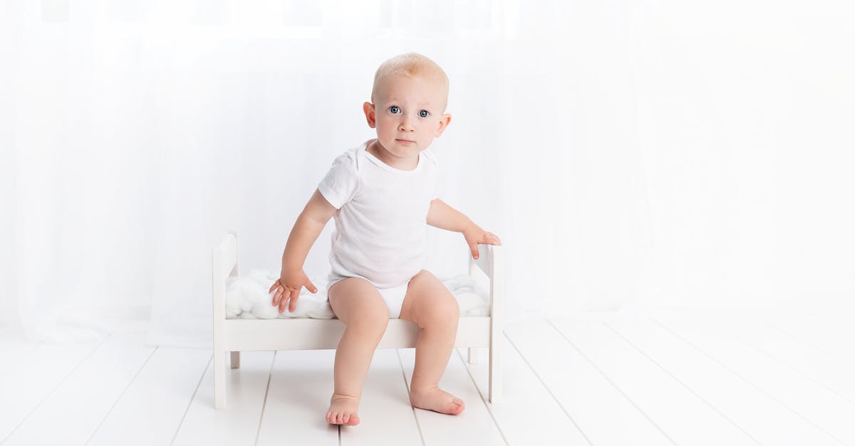 découvrez l'univers enchanteur de la photographie de bébés. capturant chaque sourire et geste tendre, notre service professionnel crée des souvenirs inoubliables de votre petit trésor. idéal pour immortaliser les premiers mois de vie.