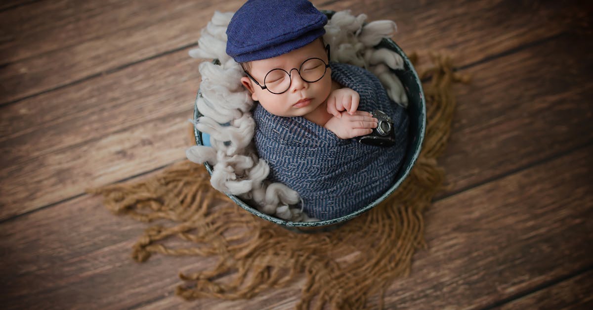 découvrez l'art de la photographie de bébés. capturez des moments précieux et intemporels avec des séances photo adorables qui mettent en valeur la beauté et l'innocence de votre petit. émerveillez-vous devant des images pleines d'émotion et de tendresse.