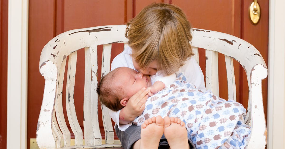 découvrez le sevrage de votre bébé : conseils pratiques, recettes nutritives et astuces pour faciliter cette nouvelle étape cruciale du développement de votre enfant.