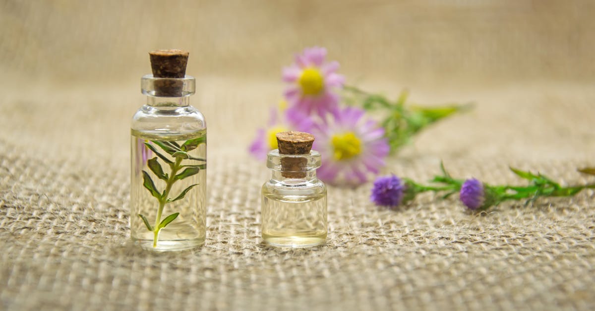 découvrez les bienfaits des huiles essentielles pour la santé et le bien-être. apprenez à les utiliser dans votre quotidien pour soulager le stress, améliorer votre sommeil et dynamiser votre esprit. explorez notre guide complet sur les meilleures huiles essentielles et leurs propriétés apaisantes.