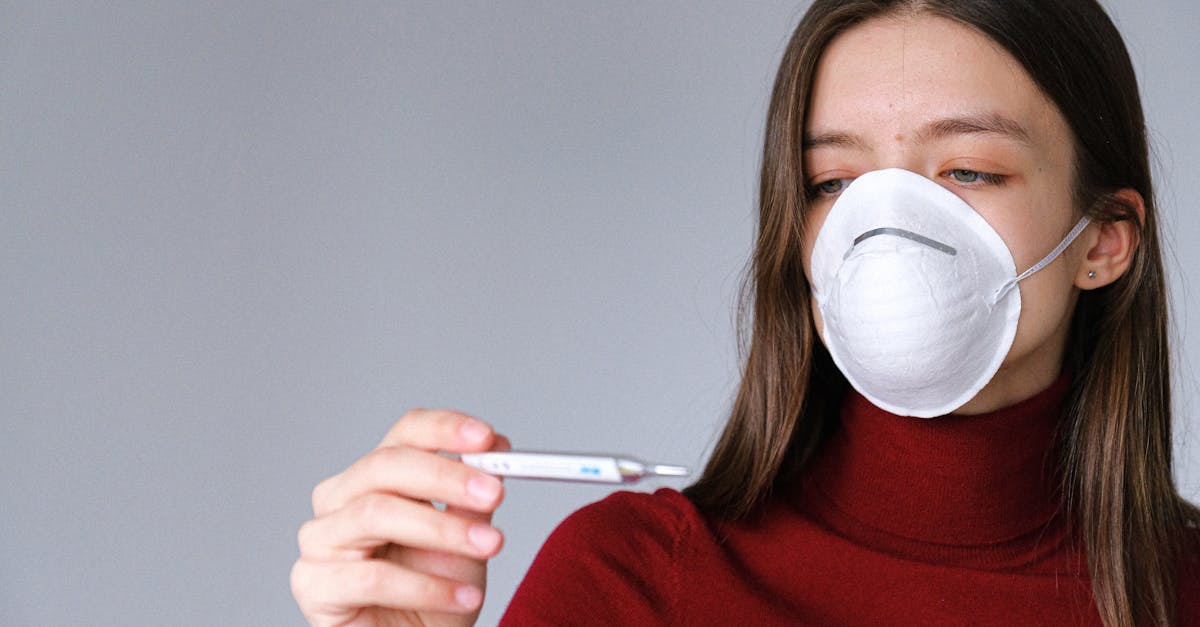 découvrez tout ce que vous devez savoir sur la fièvre : causes, symptômes, traitements et conseils pour la gérer efficacement. informez-vous sur les différents types de fièvre et quand consulter un professionnel de santé.