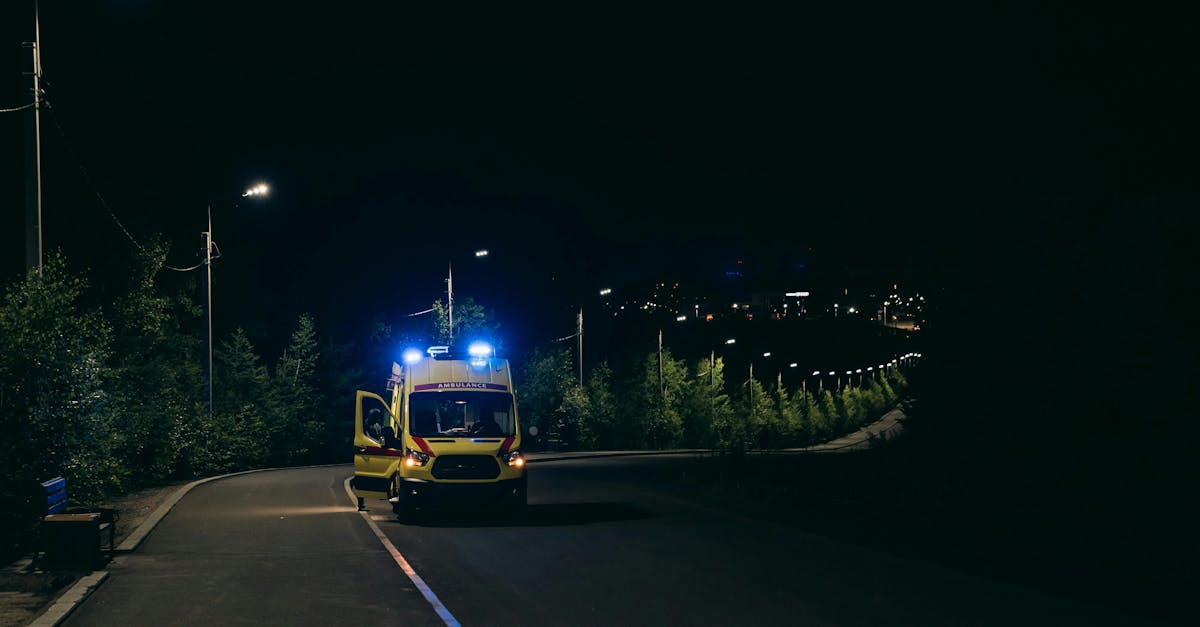 découvrez les techniques essentielles de premiers secours pour intervenants et citoyens. apprenez à réagir rapidement en cas d'urgence, à soulager les douleurs et à sauver des vies grâce à des formations accessibles et des conseils pratiques.