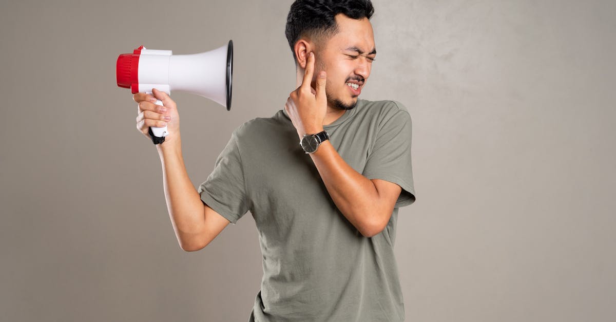 découvrez tout ce que vous devez savoir sur les problèmes d'audition, leurs causes, les solutions disponibles et comment améliorer votre qualité de vie. informez-vous sur les signes précurseurs et les options de traitement afin de protéger votre santé auditive.