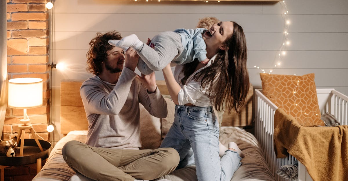 découvrez l'éducation positive, une approche bienveillante qui favorise le développement émotionnel et social de votre enfant. apprenez des techniques efficaces pour renforcer la communication, établir des limites et promouvoir l'autonomie tout en cultivant une relation saine et épanouissante.