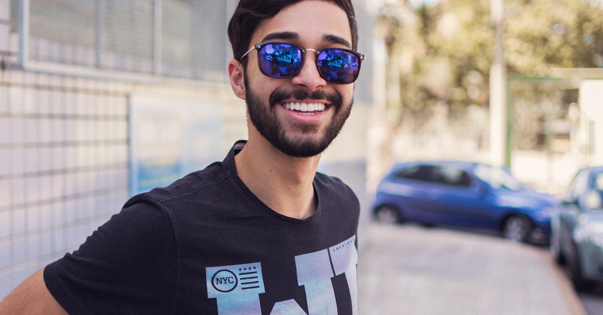 découvrez l'art de sourire et ses bienfaits sur votre bien-être. apprenez comment un simple sourire peut transformer votre humeur, renforcer vos relations et éclairer la vie des autres. plongez dans l'univers du bonheur à travers un sourire authentique.