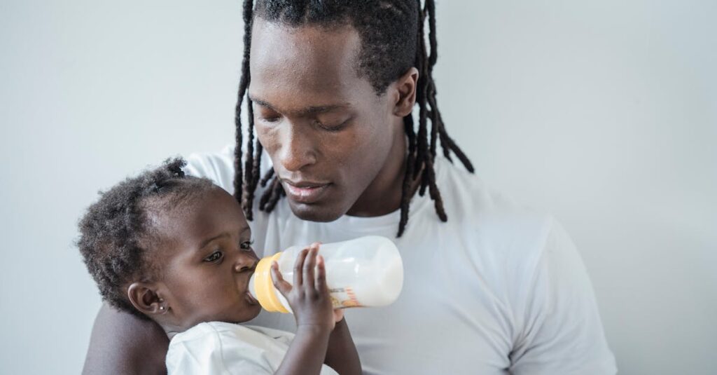 découvrez des idées de coiffures adorables pour bébés! des tresses mignonnes aux chignons pratiques, trouvez l'inspiration parfaite pour coiffer votre petit trésor avec style et douceur.