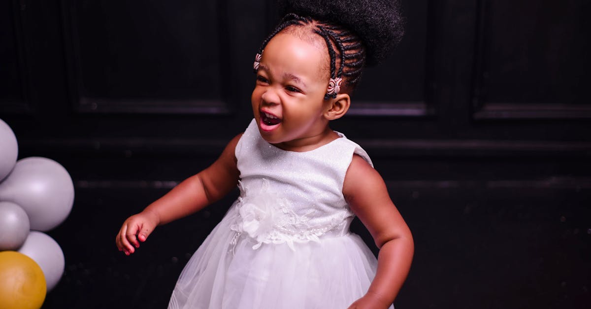 découvrez des coiffures adorables pour les bébés qui combinent tendresse et style. des idées simples et mignonnes pour coiffer les cheveux de votre tout-petit, parfaites pour chaque occasion !