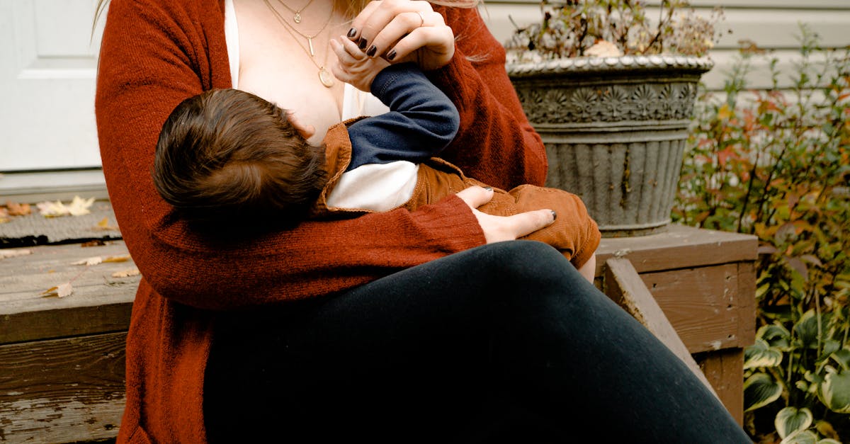 découvrez tout ce qu'il faut savoir sur la durée de l'allaitement : avantages, recommandations et conseils pratiques pour accompagner cette étape essentielle du développement de votre bébé.