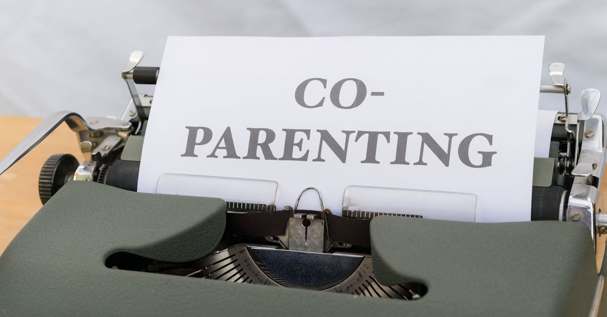 découvrez les clés d'une co-parentalité réussie : conseils pratiques, communication efficace et gestion des émotions pour naviguer sereinement dans cette nouvelle approche de la parentalité.