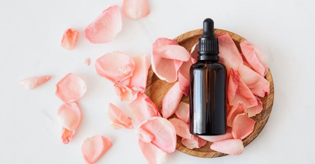 découvrez les bienfaits des huiles essentielles : des solutions naturelles pour le bien-être, la relaxation et la santé au quotidien. apprenez à les utiliser pour aromathérapie, soins de la peau et bien plus encore.