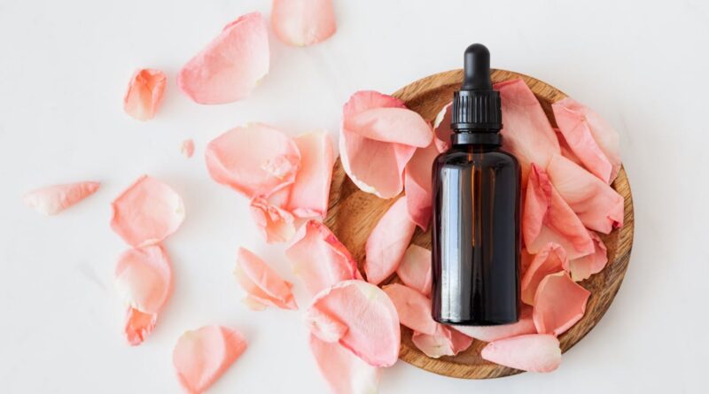 découvrez les bienfaits des huiles essentielles : des solutions naturelles pour le bien-être, la relaxation et la santé au quotidien. apprenez à les utiliser pour aromathérapie, soins de la peau et bien plus encore.