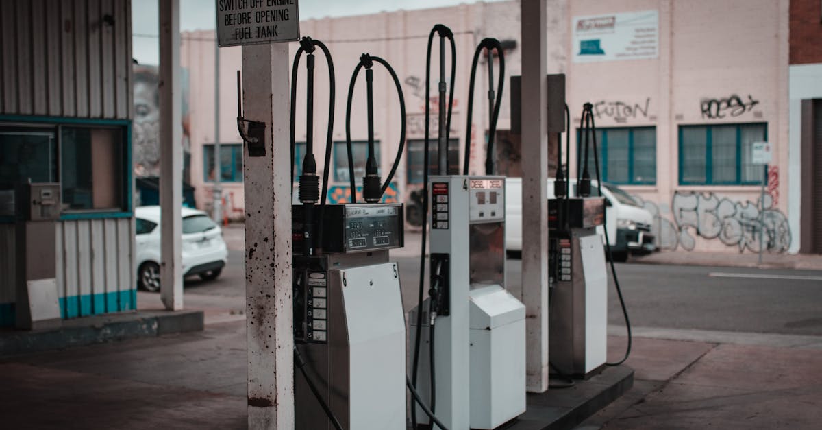 découvrez tout ce qu'il faut savoir sur le gaz : ses différents types, ses usages variés, ainsi que des conseils pour une utilisation sûre et efficace. éclairez votre quotidien avec des informations essentielles sur cette source d'énergie incontournable.