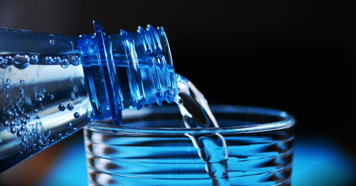 découvrez l'importance de l'hydratation pour votre santé et votre bien-être. apprenez des conseils sur les meilleures pratiques pour rester hydraté tout au long de la journée, ainsi que les bienfaits d'une bonne hydratation sur votre corps.