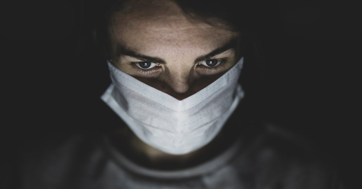 découvrez les symptômes courants des infections, des signes d'alerte aux recommandations pour un diagnostic précoce et un traitement approprié. informez-vous sur les différentes types d'infections et comment reconnaître leurs manifestations pour préserver votre santé.