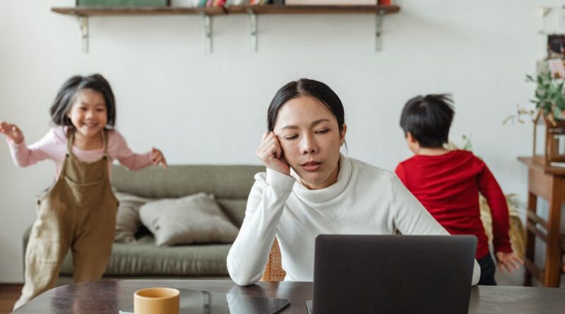 découvrez des conseils pratiques et des stratégies pour surmonter l'anxiété parentale. apprenez à gérer vos inquiétudes tout en offrant un environnement serein et aimant à vos enfants.