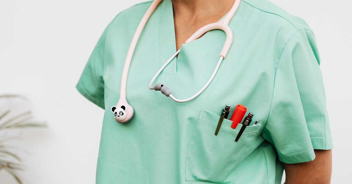 assurez la santé de votre enfant avec un examen pédiatrique complet. notre check-up pédiatrique évalue la croissance, le développement et les besoins spécifiques de votre enfant, tout en offrant des conseils précieux pour un bien-être optimal. prenez rendez-vous dès aujourd'hui pour un suivi de santé personnalisé.