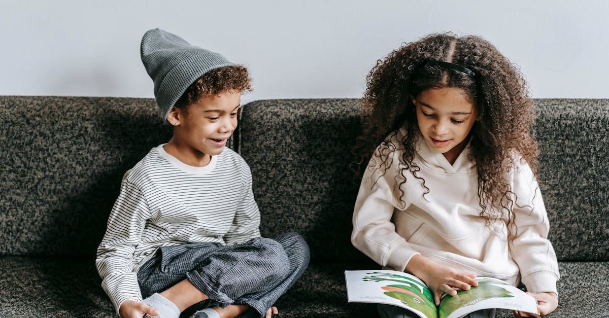 découvrez notre sélection de livres illustrés captivants, parfaits pour éveiller l'imagination des enfants et favoriser leur amour de la lecture. plongez dans des histoires merveilleuses portées par des illustrations enchanteuses.