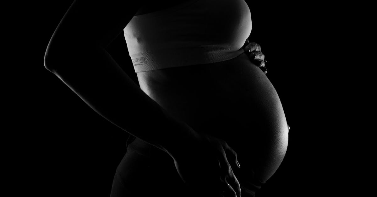 découvrez des conseils essentiels pour une grossesse épanouie et sereine. du bien-être physique à la préparation mentale, apprenez comment vivre chaque étape de votre grossesse avec confiance et joie.