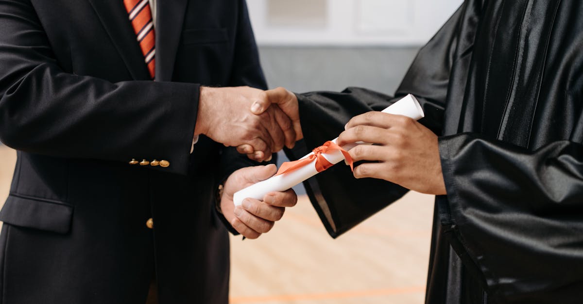 découvrez l'importance de la reconnaissance dans nos vies, que ce soit au travail, dans les relations personnelles ou dans le développement personnel. apprenez comment la reconnaissance peut renforcer les liens et motiver chacun à donner le meilleur de soi.