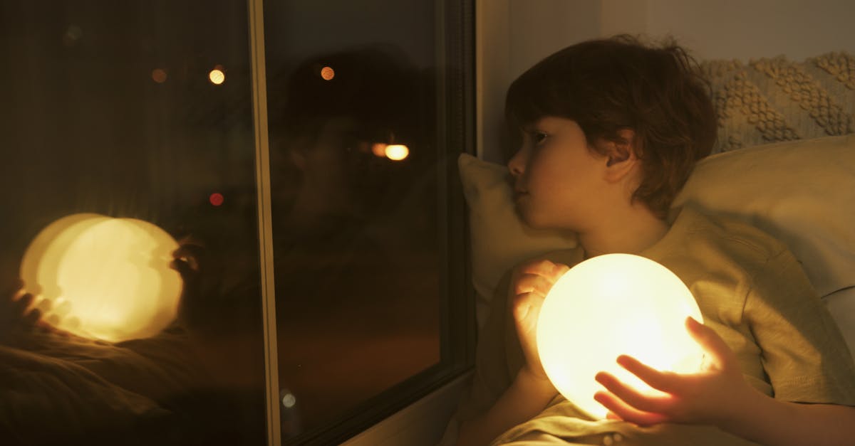 découvrez l'importance de l'implication des frères et sœurs dans le développement des enfants. apprenez comment leur interaction contribue à l'apprentissage social, émotionnel et affectif, tout en renforçant les liens familiaux.