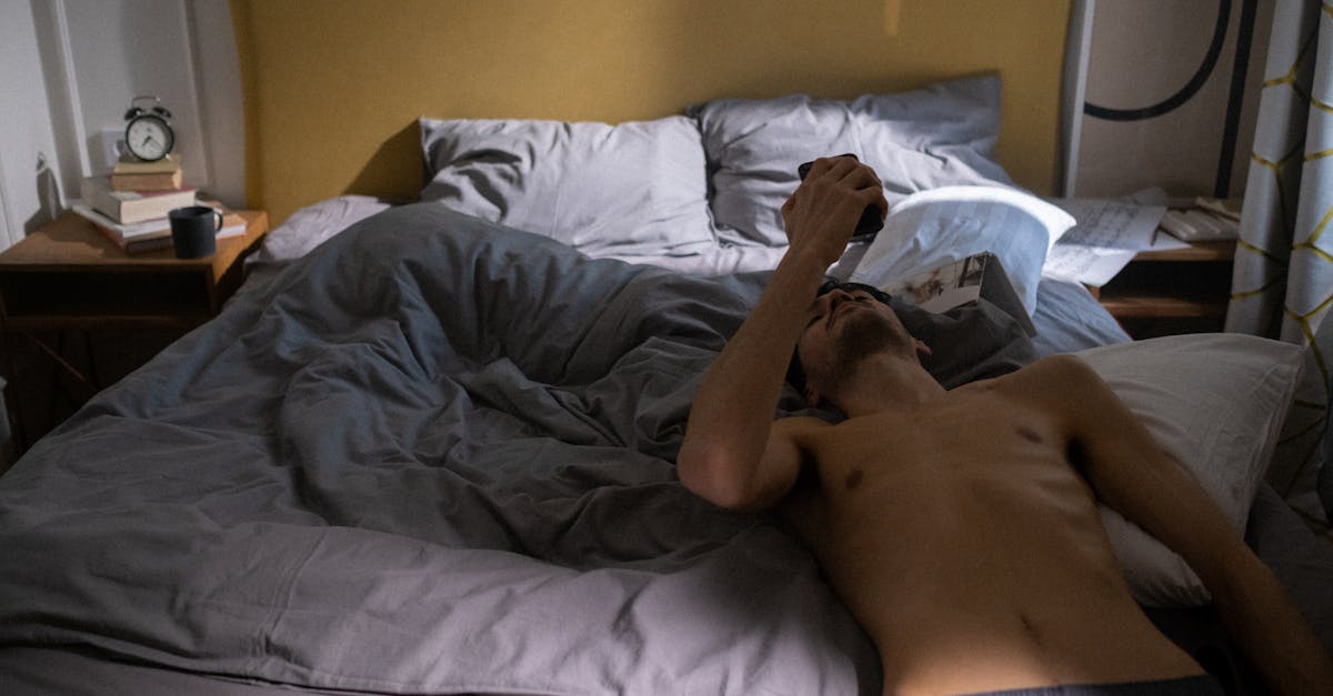 découvrez l'importance d'une routine de sommeil efficace pour améliorer votre bien-être. apprenez des astuces simples pour instaurer des habitudes de sommeil saines et profiter d'un repos réparateur chaque nuit.