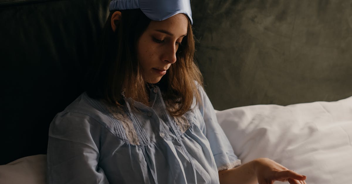 découvrez comment établir une routine de sommeil efficace pour améliorer votre qualité de vie. apprenez des astuces simples pour favoriser un sommeil réparateur et optimiser vos nuits.
