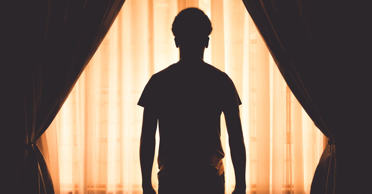 découvrez notre guide complet sur le standing, une notion essentielle qui englobe l'image, la réputation et la qualité d'un service ou d'un produit. apprenez comment améliorer votre standing personnel ou celui de votre entreprise pour se démarquer dans un environnement compétitif.